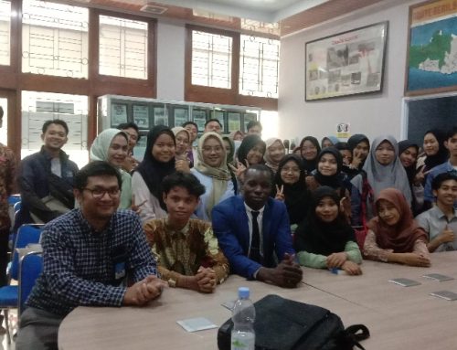 MENAMBAH ILMU MELALUI BEDAH BUKU